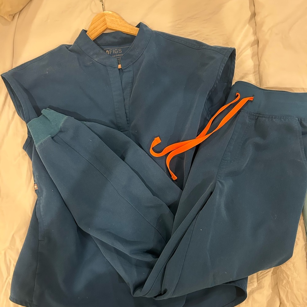Figs Teal Scrub Set with Vibrant Orange Accent